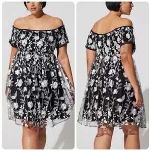 Torrid Mini Lace Smocked Black Floral Embroidered Off the Shoulder Dress Size 1X
